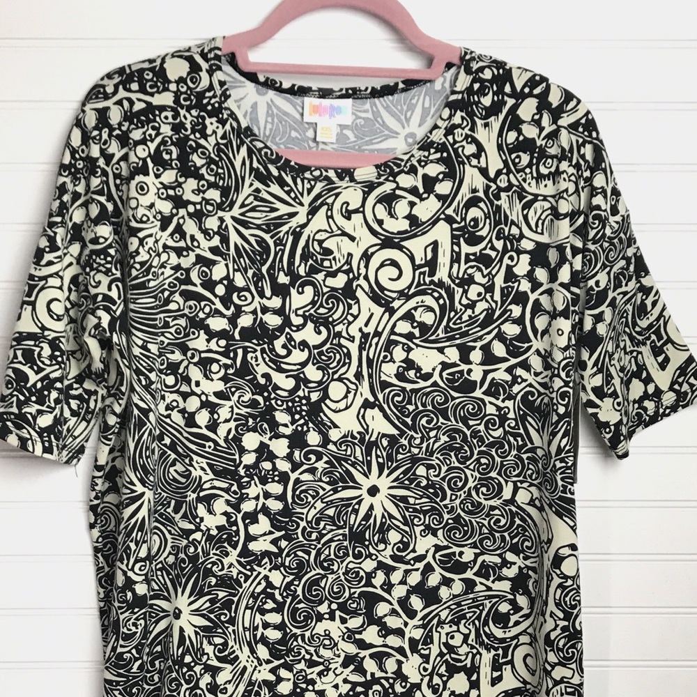 Women’s Printed Short Sleeve Top - Black & Cream